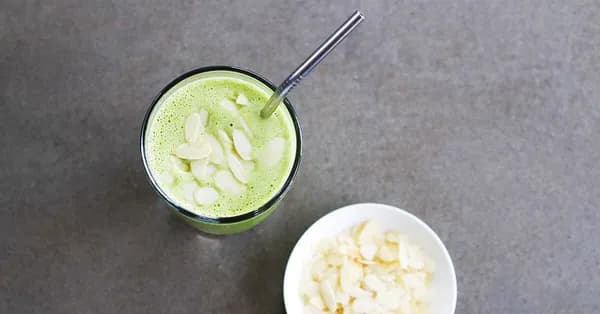 Make-It-Your-Own Green Smoothie: A Flavorful Boost to Your Healthy Routine Cover